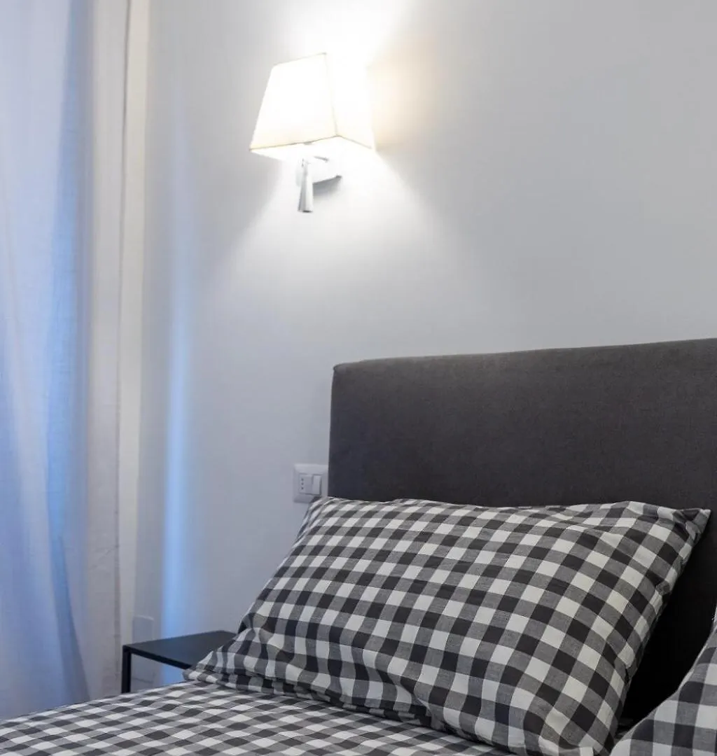 2-Bedroom Roman Gem 0*, Rome Italy